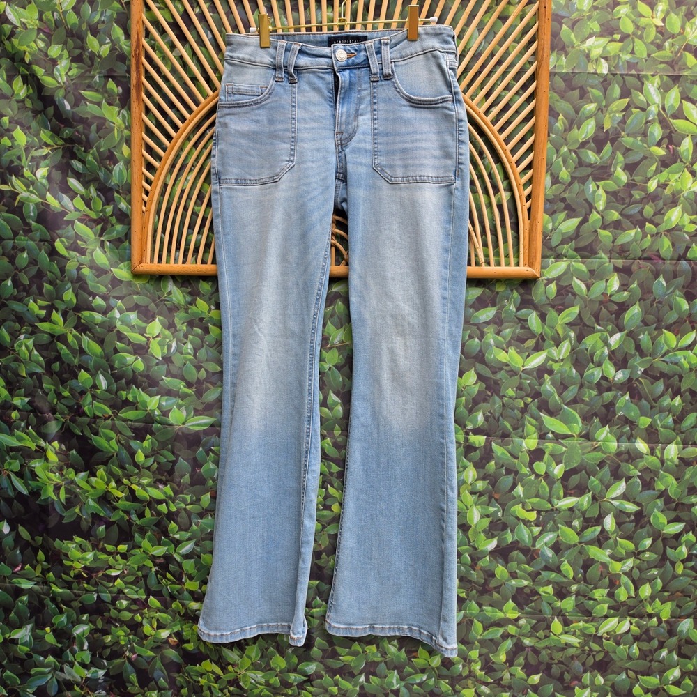 Aeropostale Womens 6 Low Rise Flare Jeans Light Wash Blue Denim
